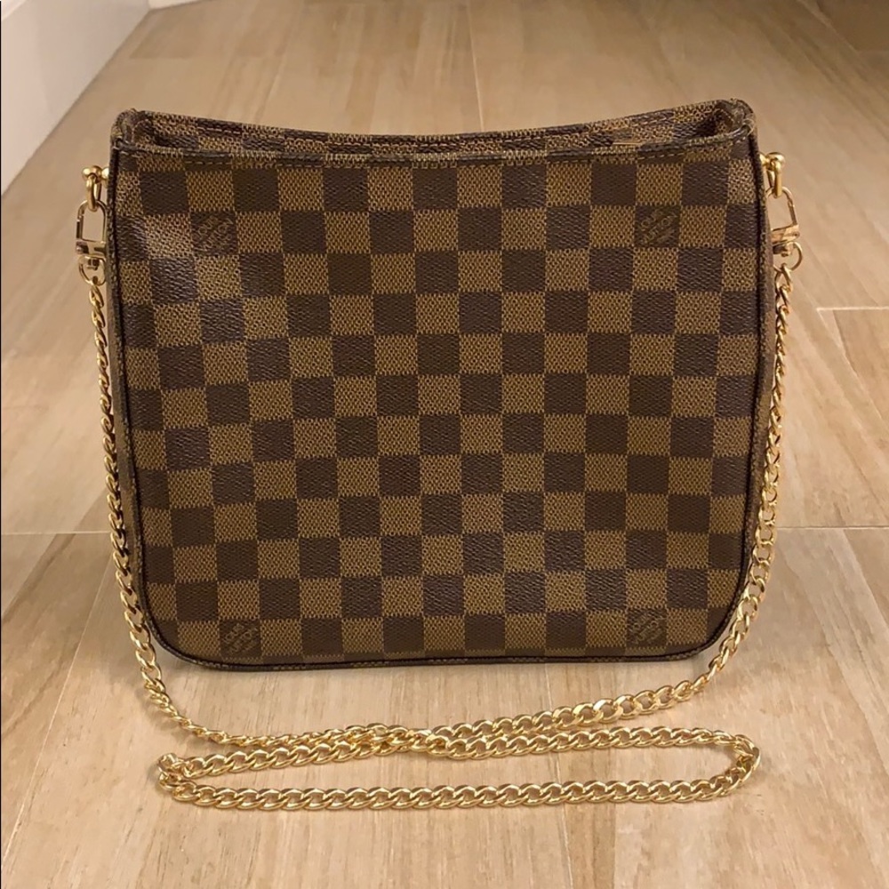 ❌SOLD❌ Louis Vuitton Crossbody - Picture 1 of 8